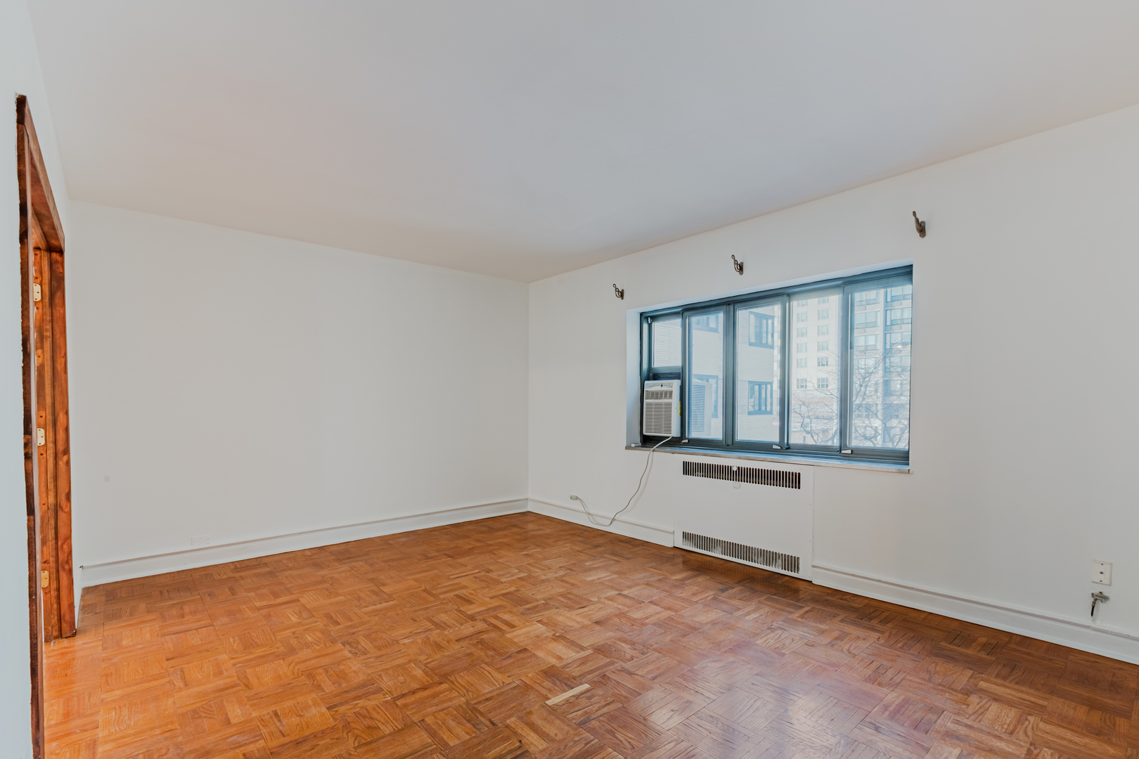 5056 N MARINE DRIVE UNIT: C6