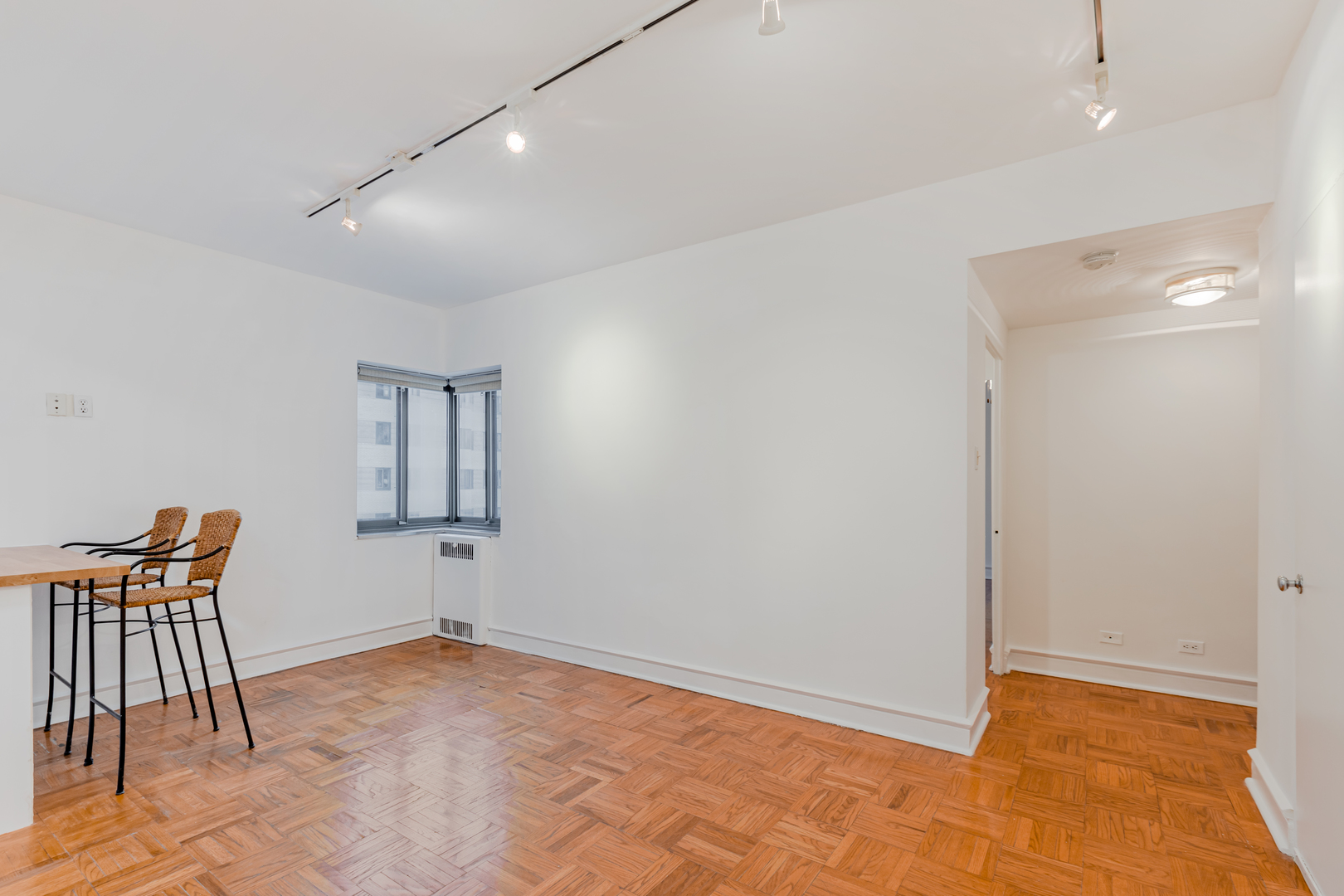 5056 N MARINE DRIVE UNIT: C6