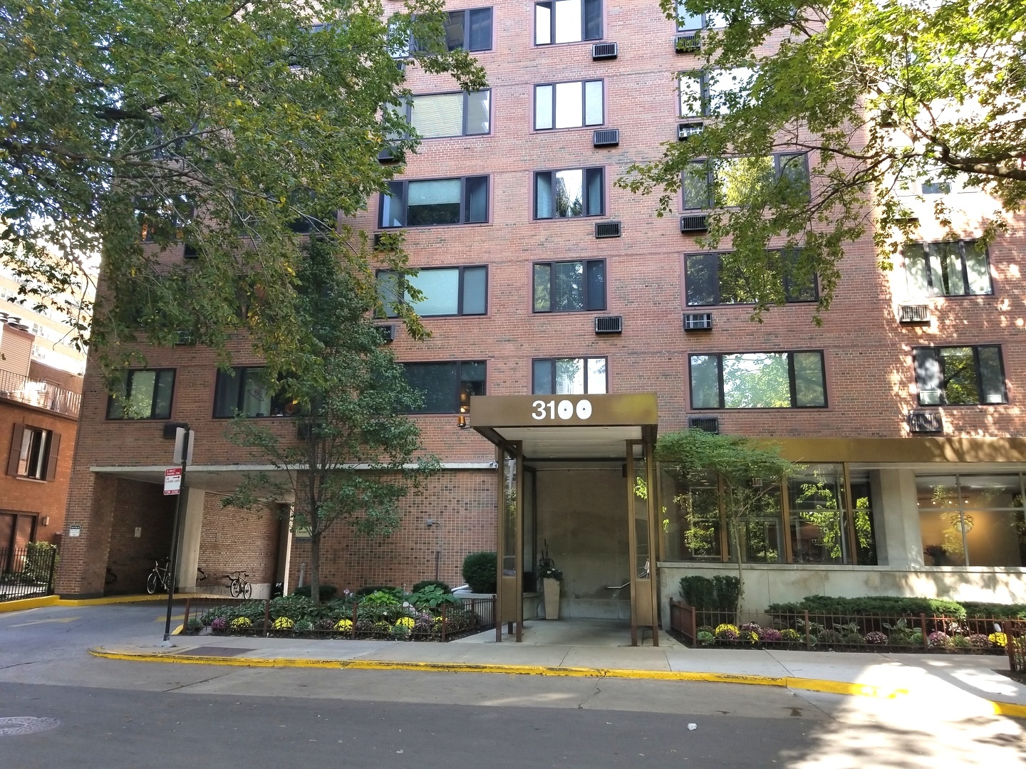 3100 N LAKE SHORE DRIVE UNIT: 1604