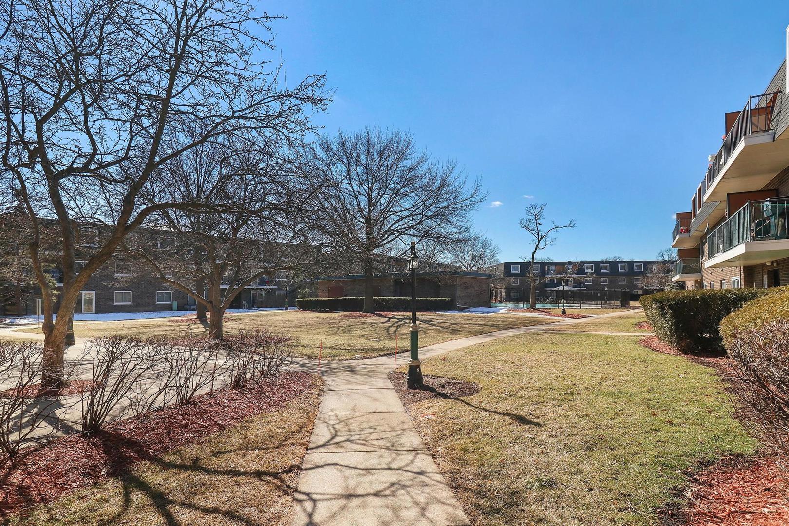 3849 N PARKWAY DRIVE UNIT: 2A