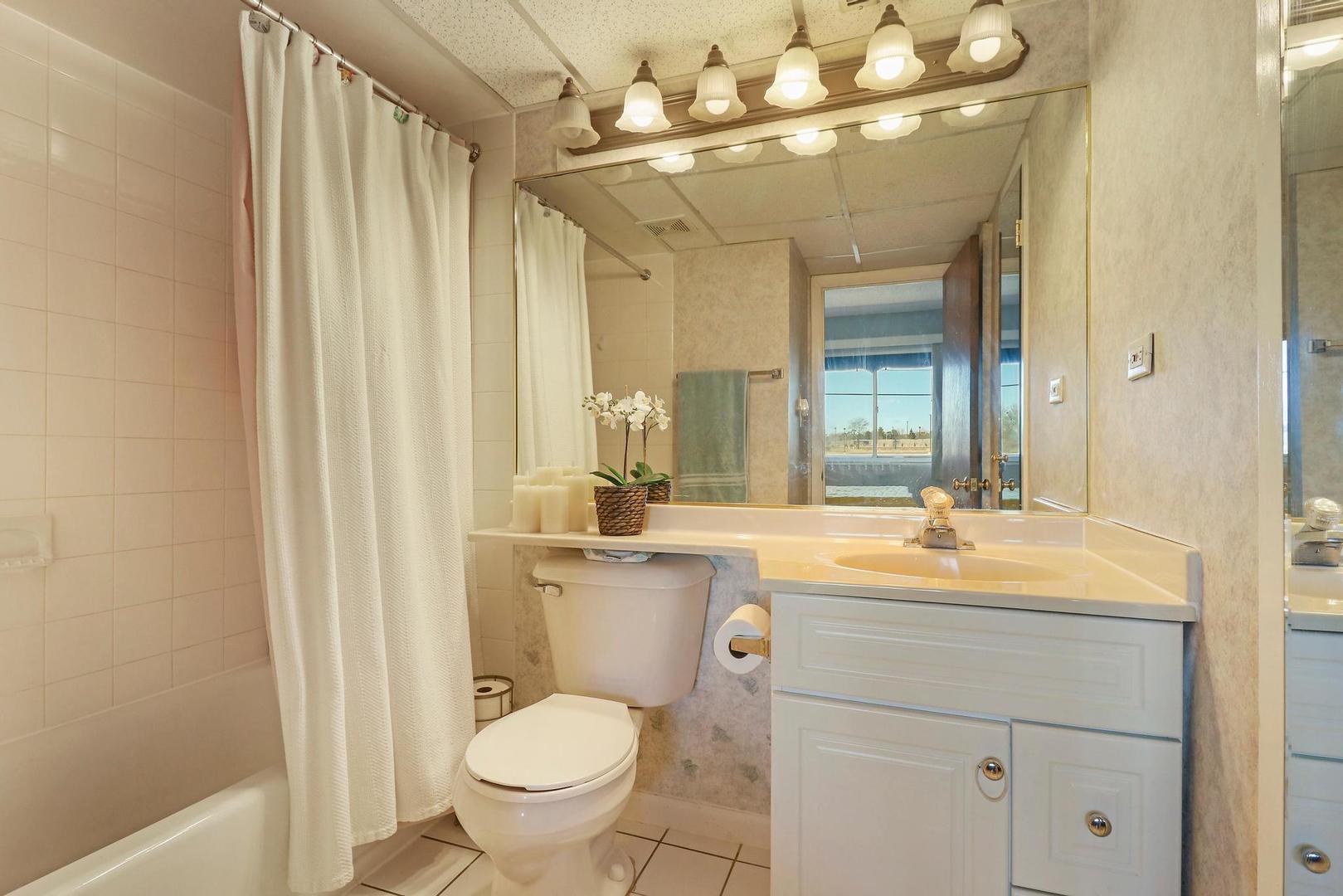3849 N PARKWAY DRIVE UNIT: 2A