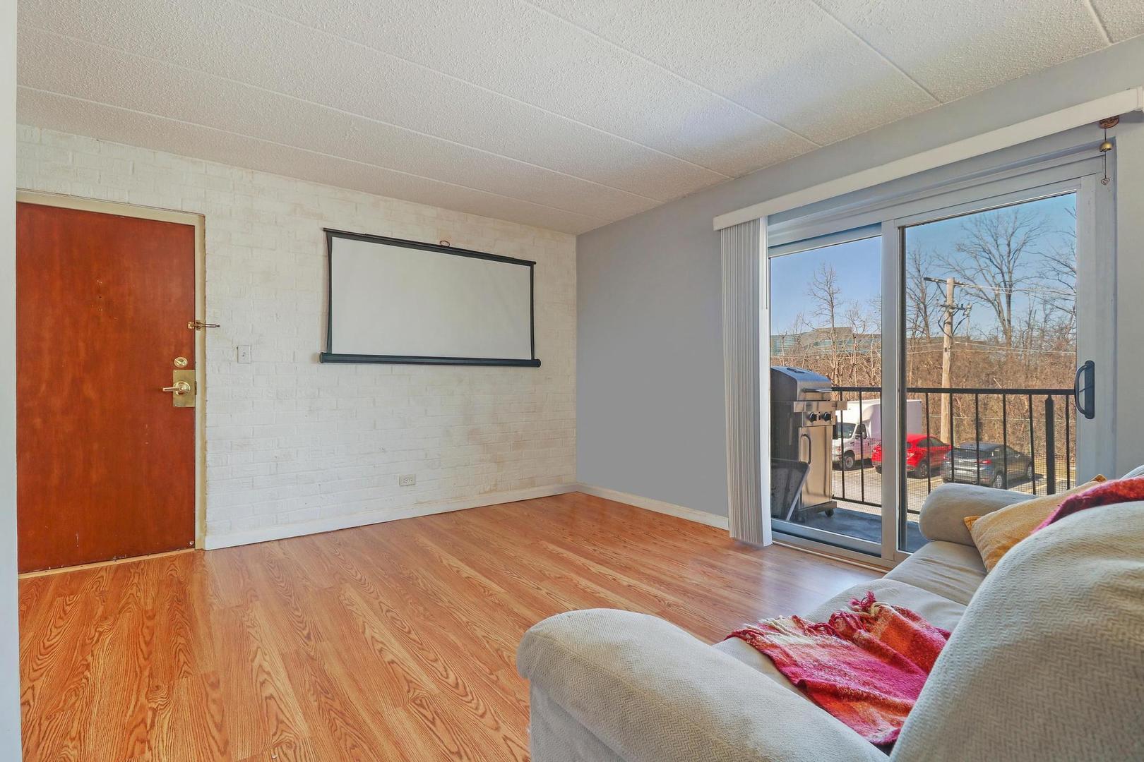 3849 N PARKWAY DRIVE UNIT: 2A