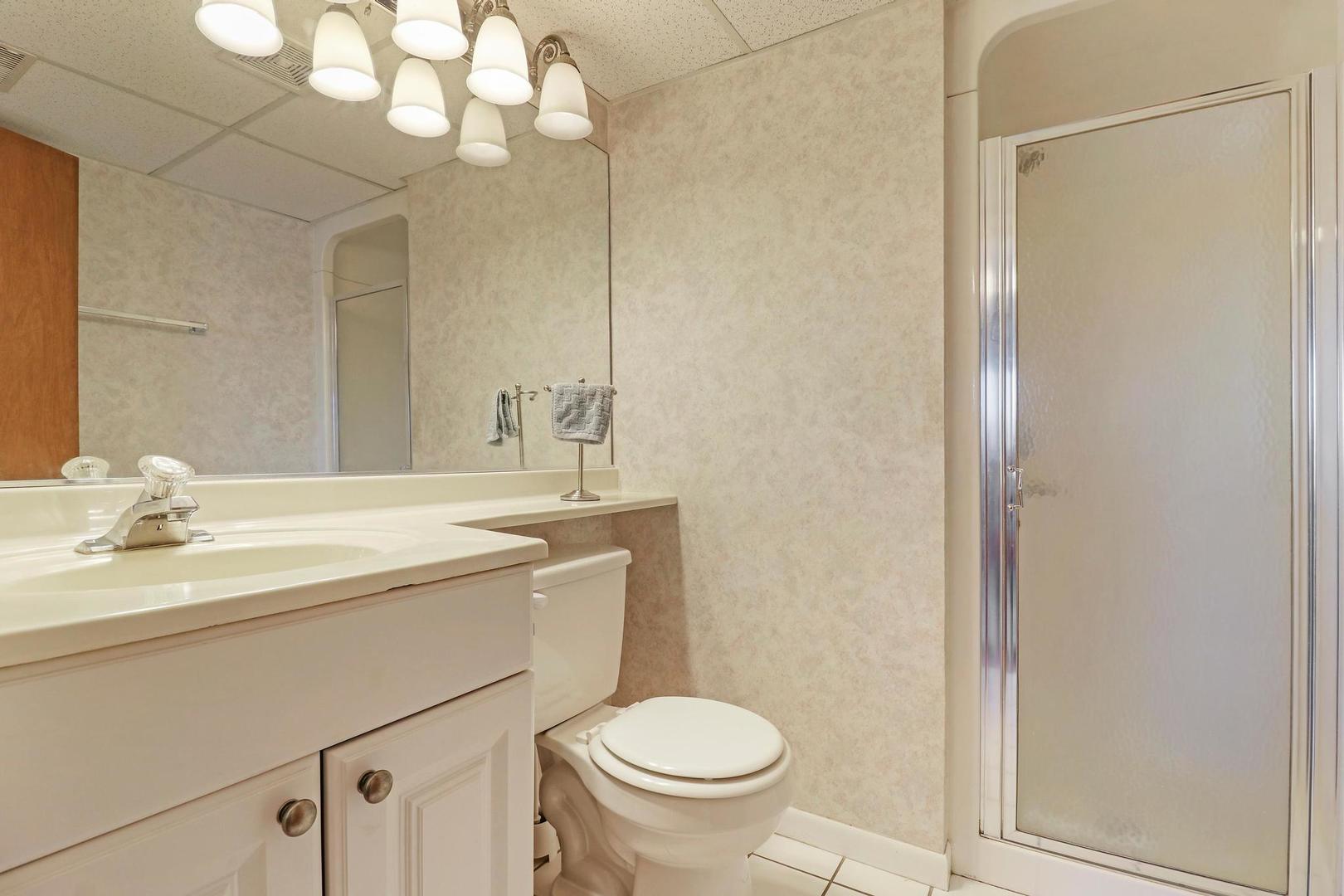 3849 N PARKWAY DRIVE UNIT: 2A