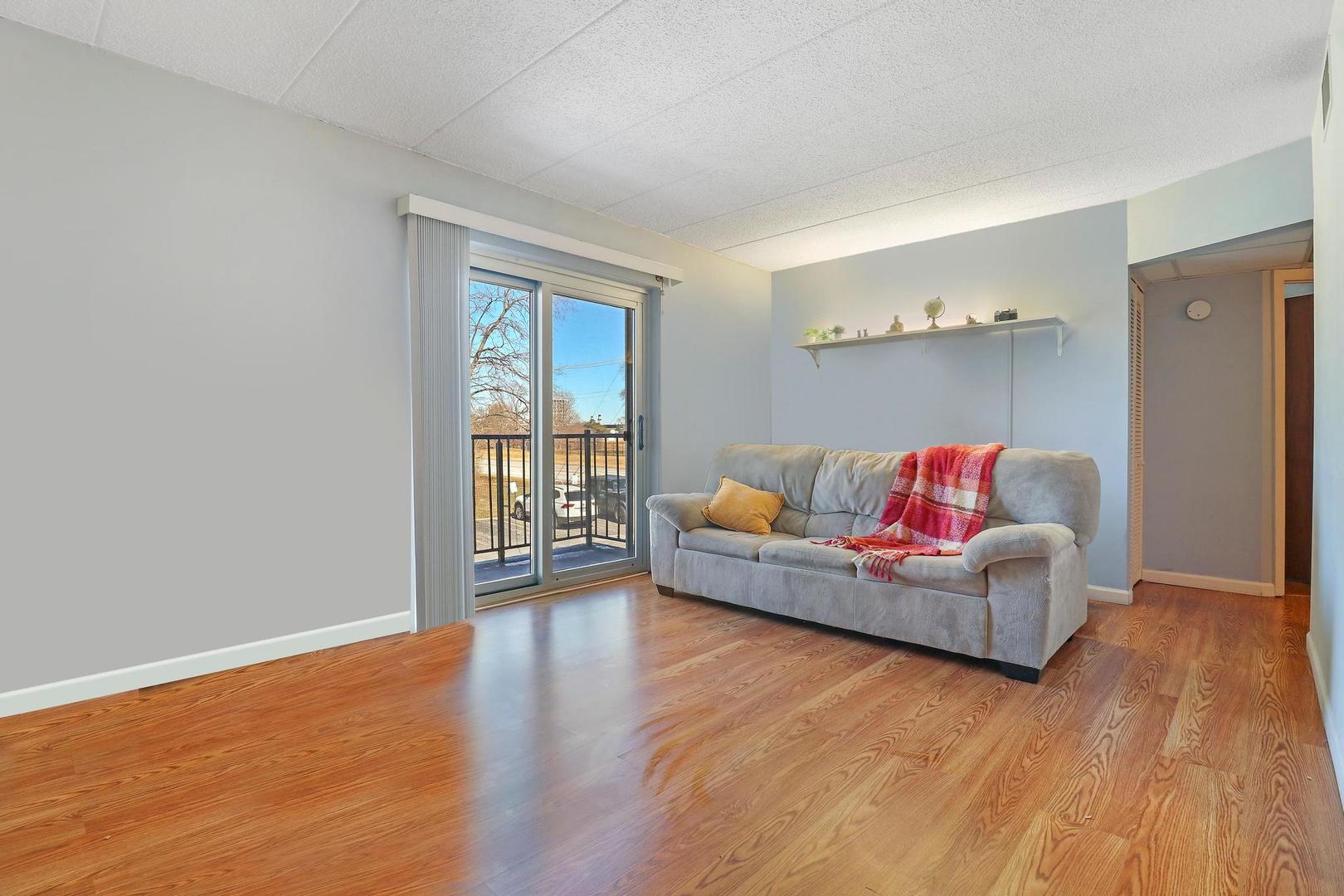 3849 N PARKWAY DRIVE UNIT: 2A