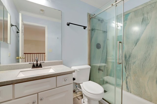 6051 CANTERBURY LANE