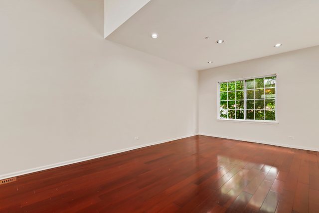 6051 CANTERBURY LANE