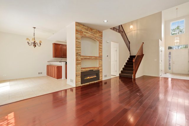 6051 CANTERBURY LANE