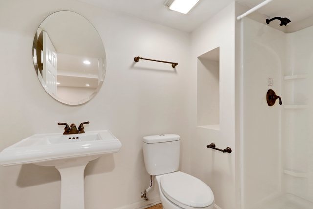 6051 CANTERBURY LANE