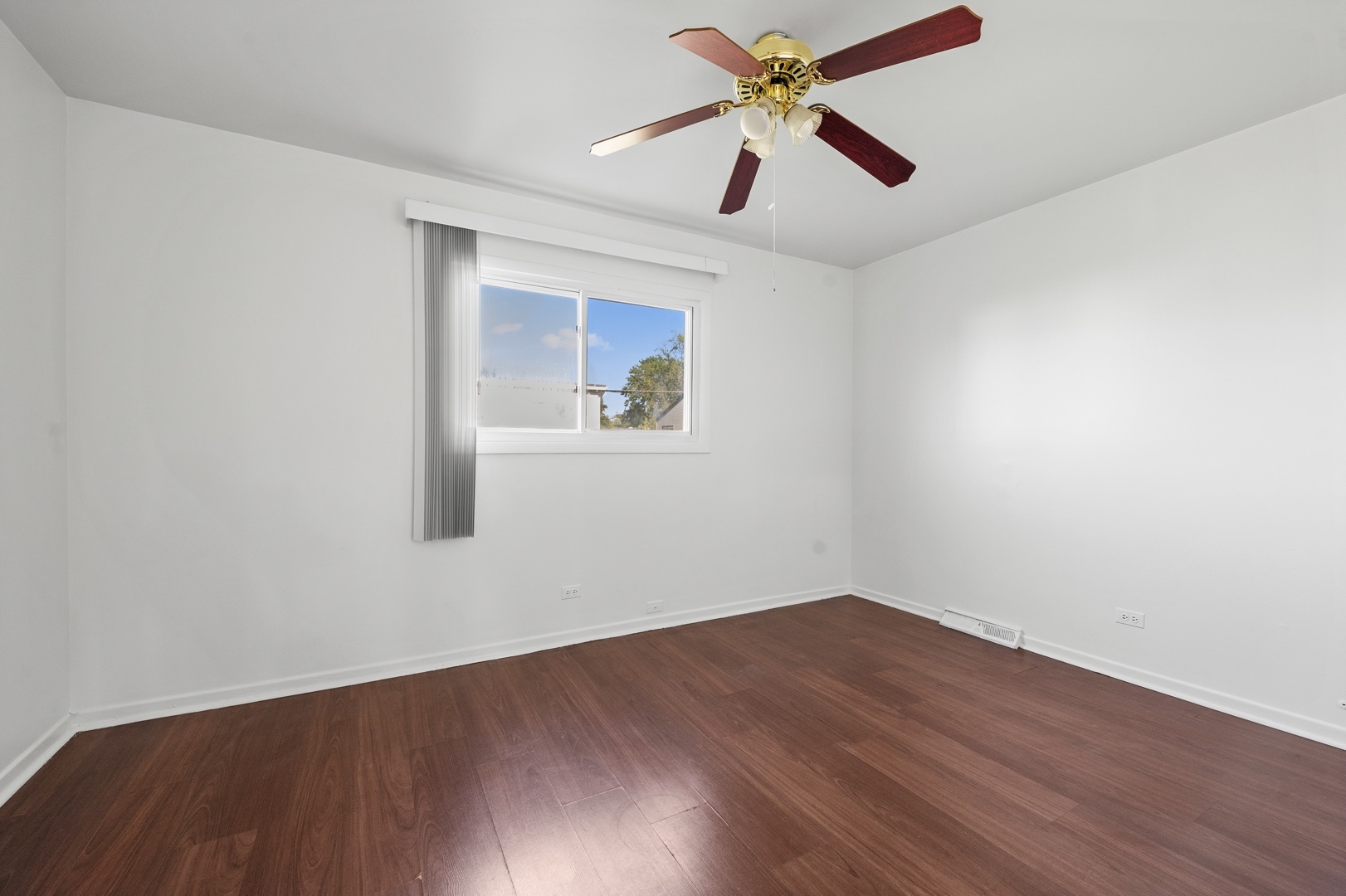 9275 DEE ROAD