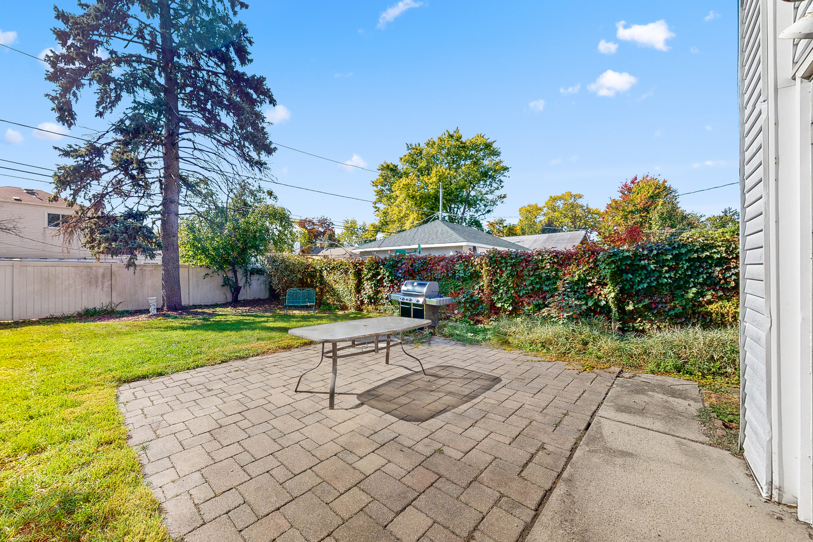 1063 Hollywood Avenue
