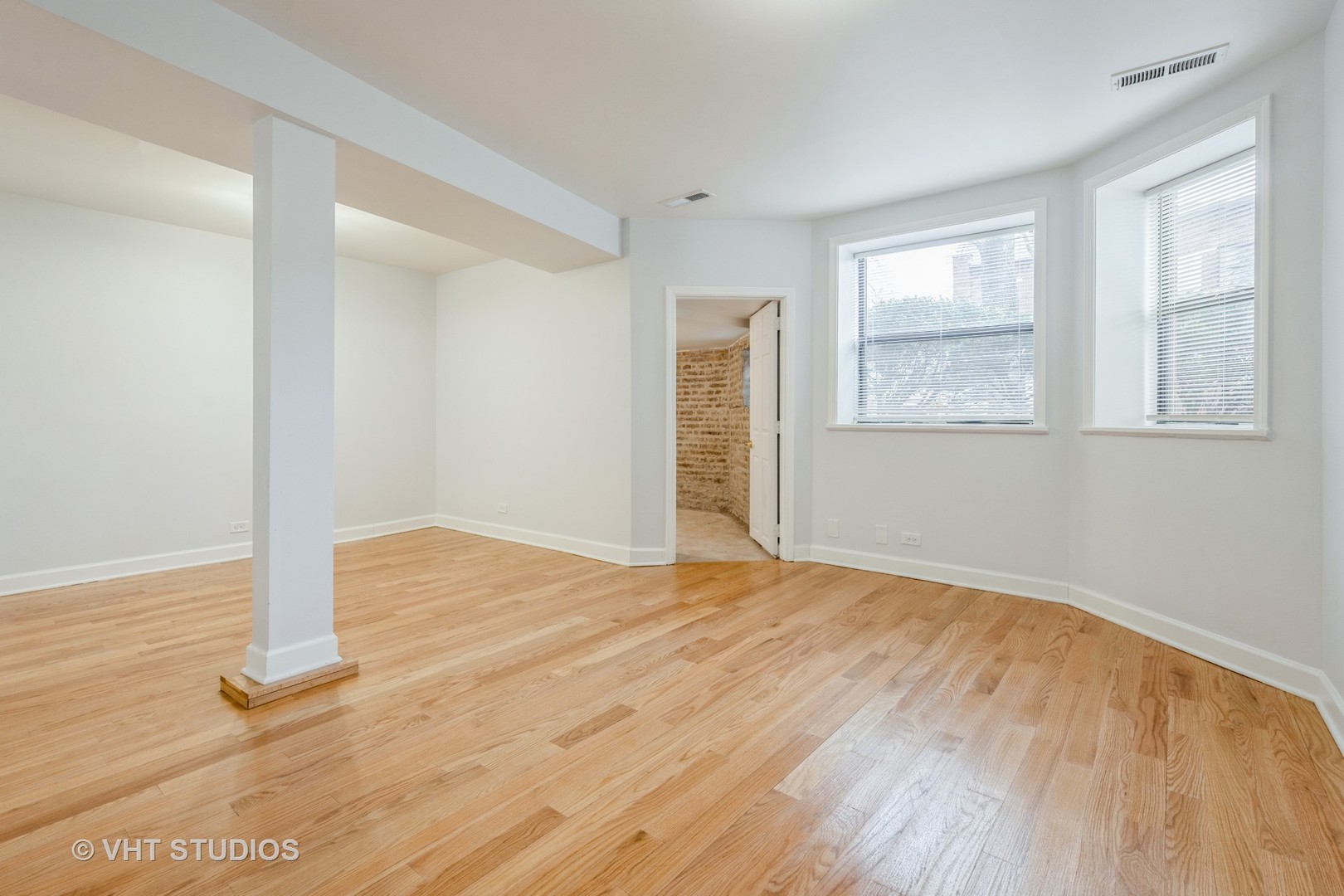 1307 W Foster Avenue Unit: 1G