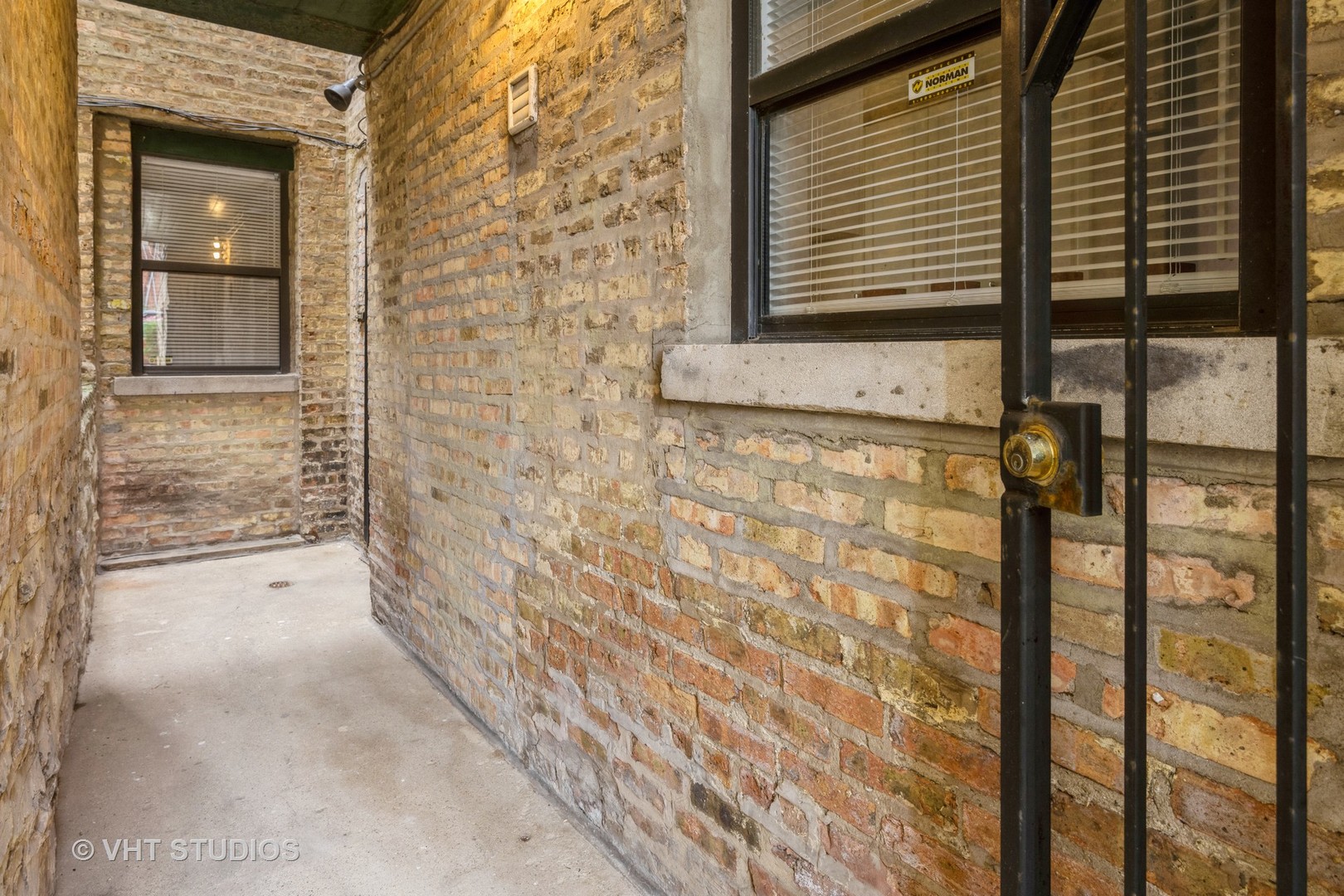 1307 W Foster Avenue Unit: 1G