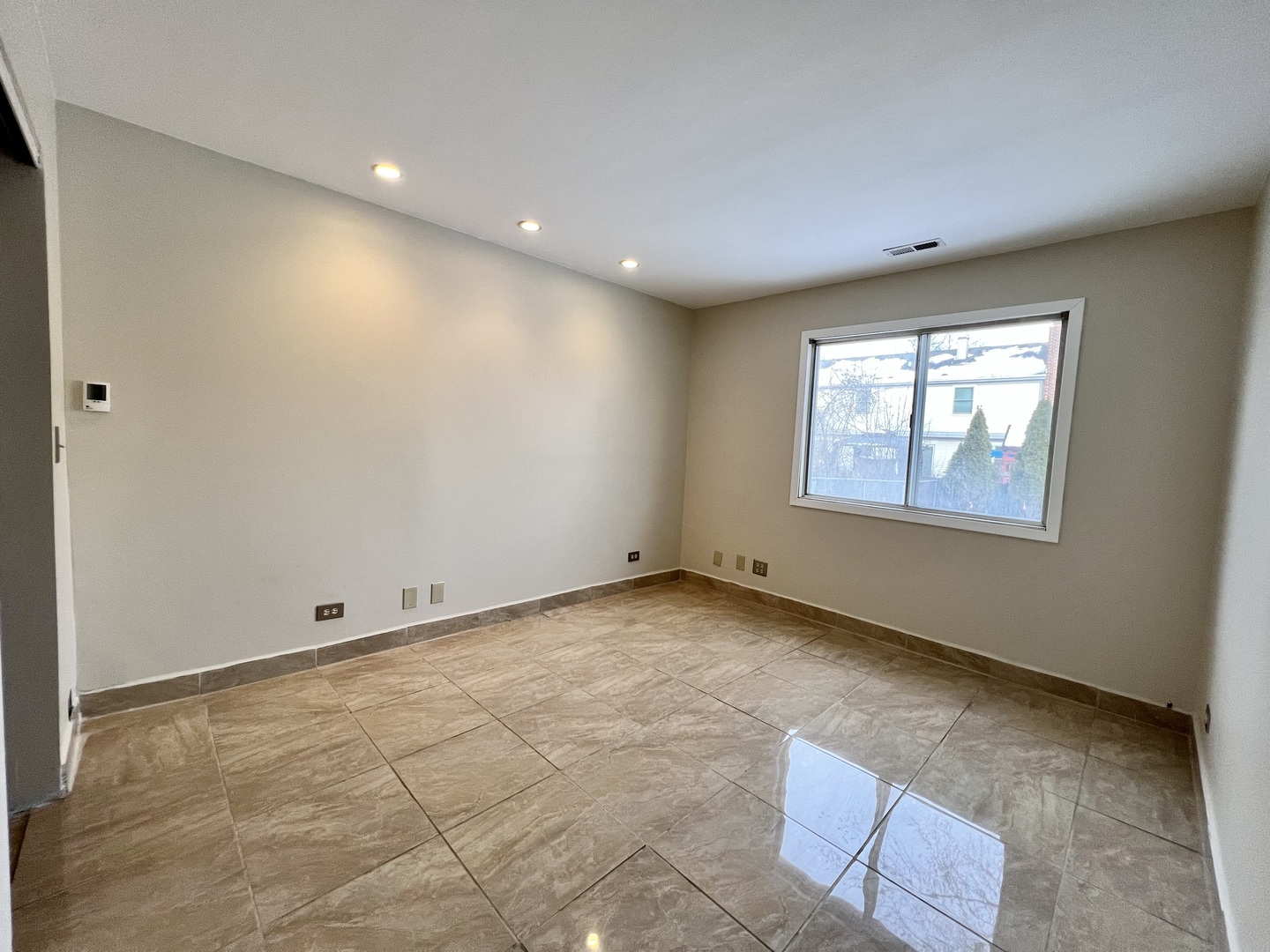25 MONTEREY Drive
