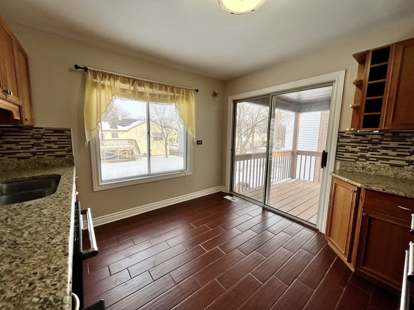 25 MONTEREY Drive