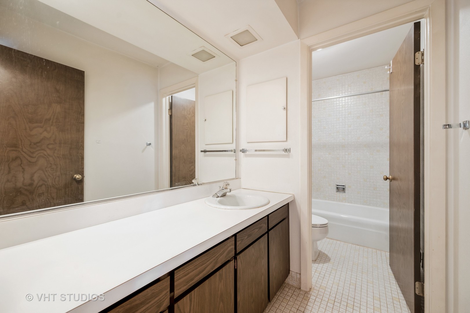 1708 Wildberry Drive Unit: H