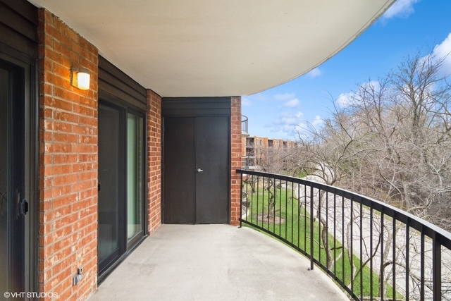 1615 E Central Road Unit: 307A