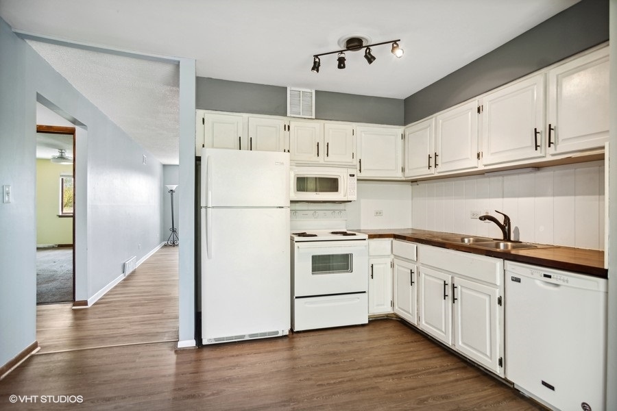 1412 Carol Court Unit: 2A