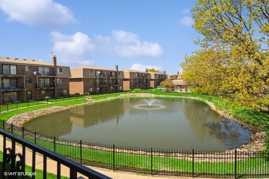 1412 Carol Court Unit: 2A