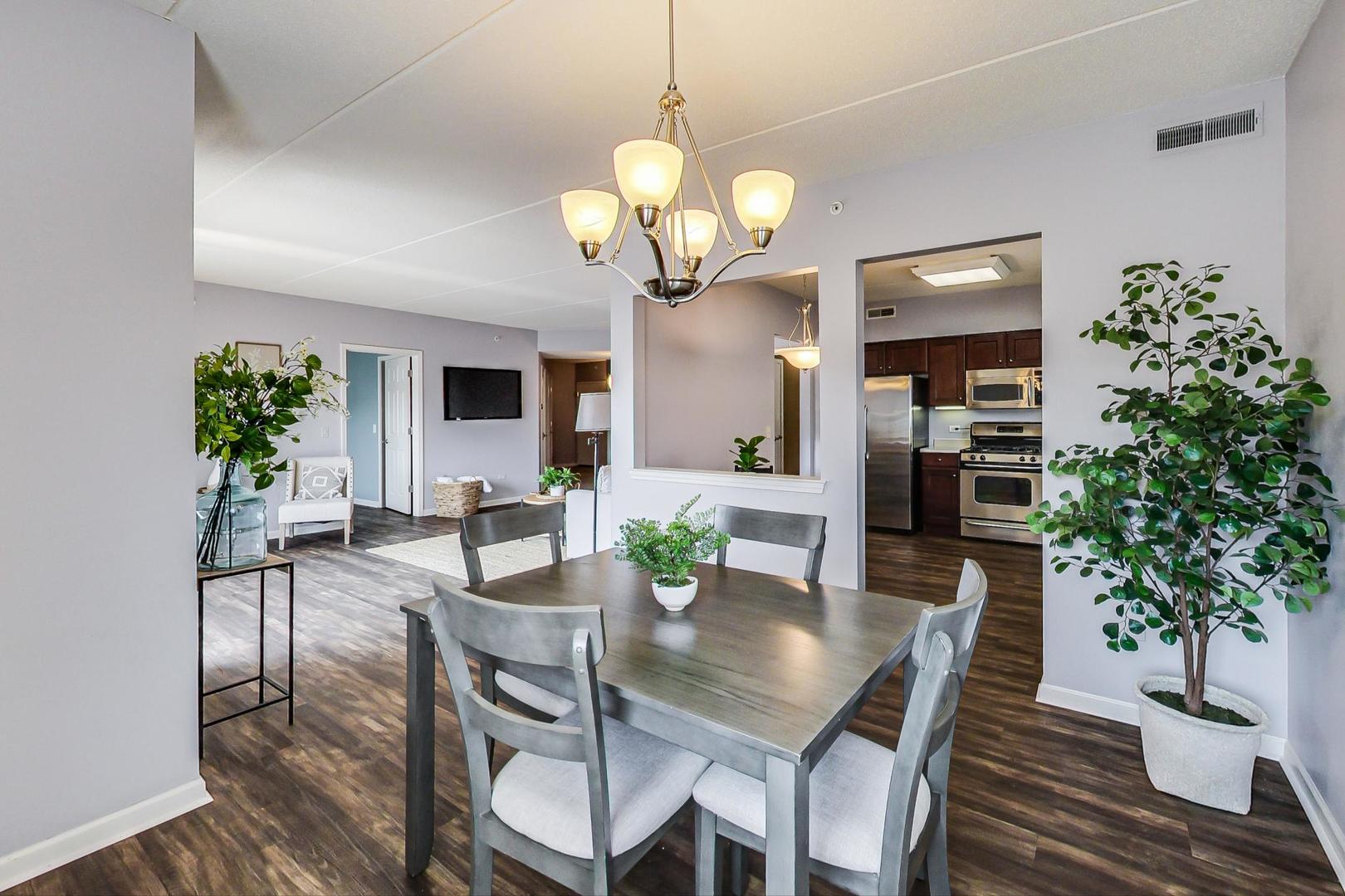 395 Graceland Avenue Unit: 206