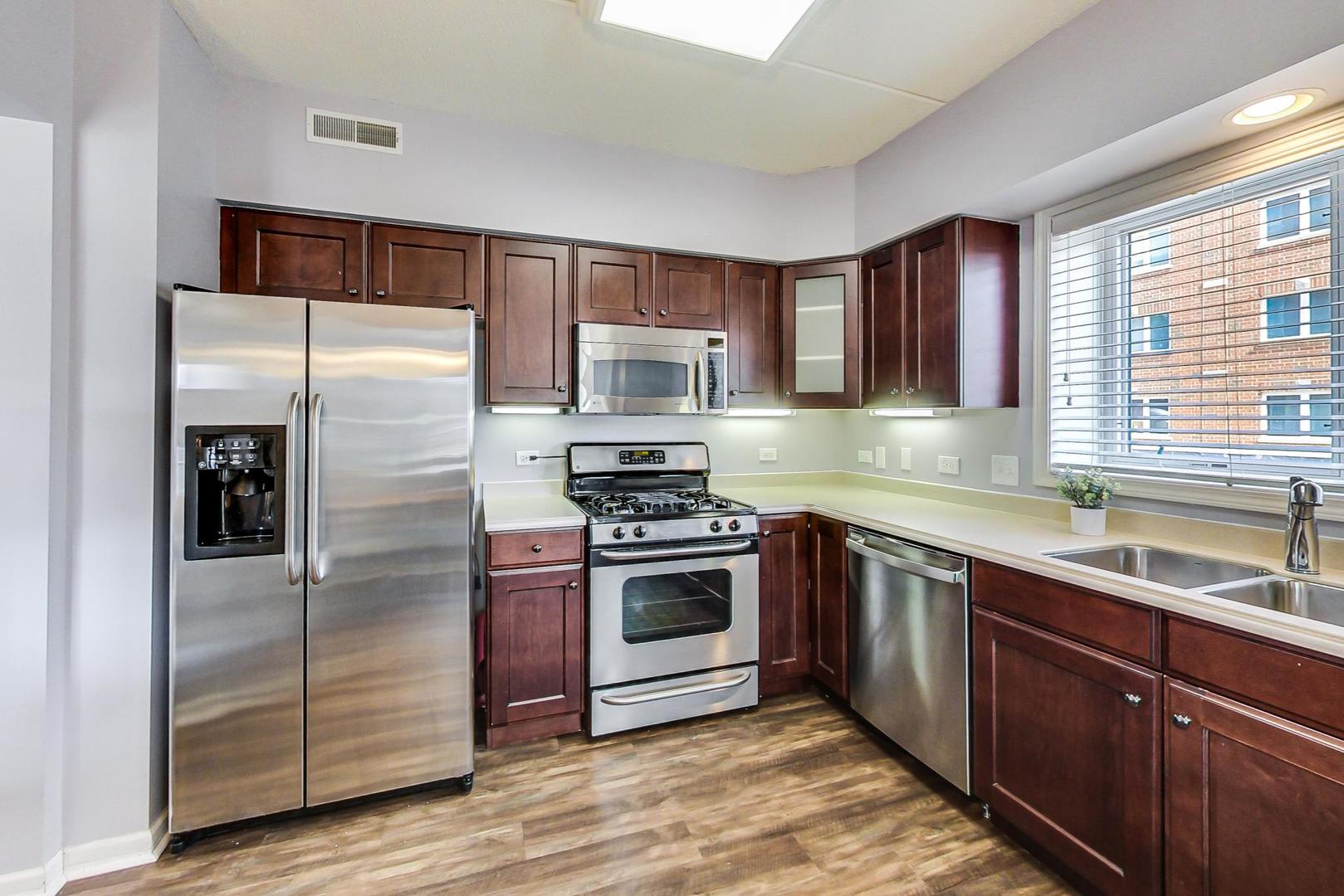 395 Graceland Avenue Unit: 206