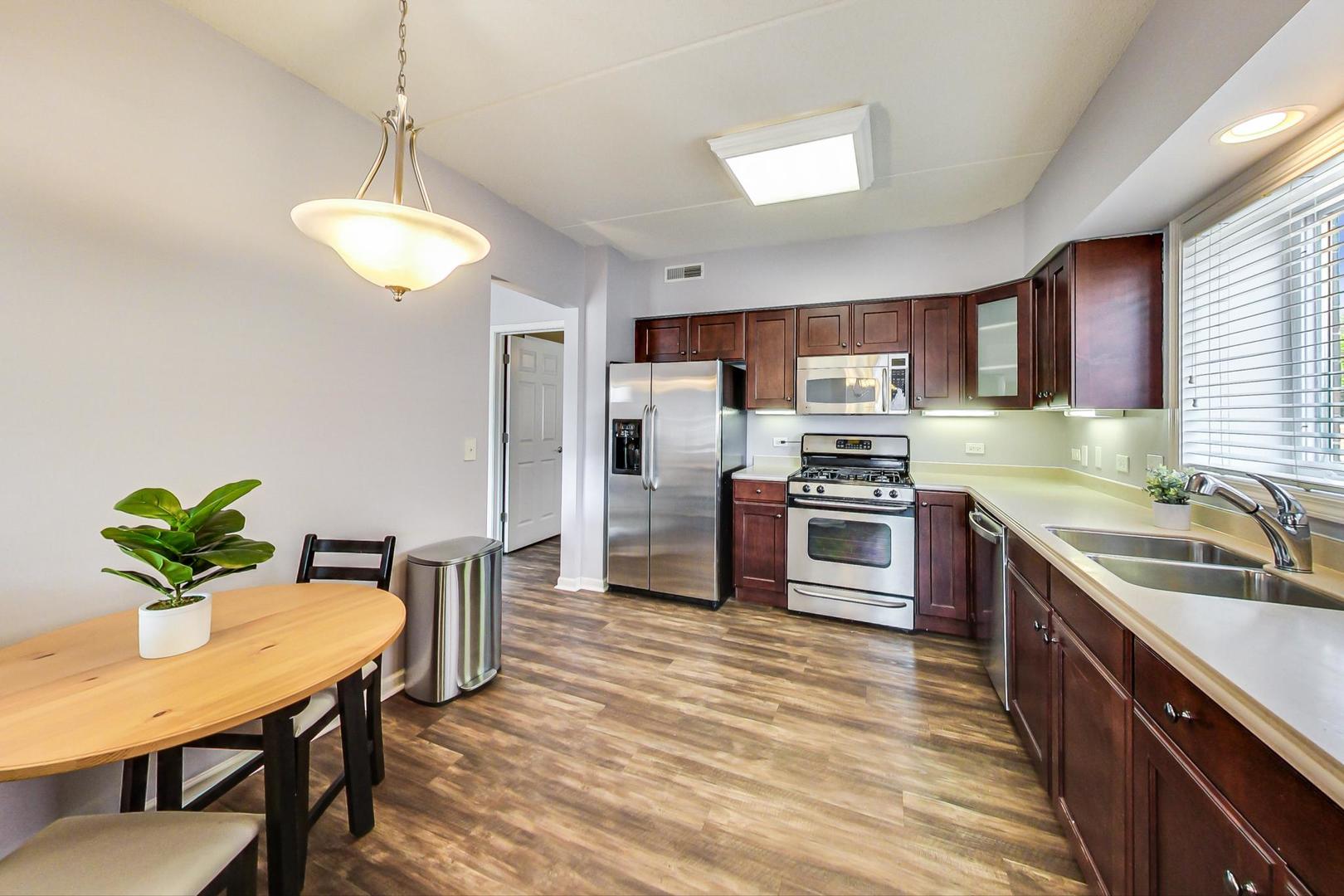 395 Graceland Avenue Unit: 206