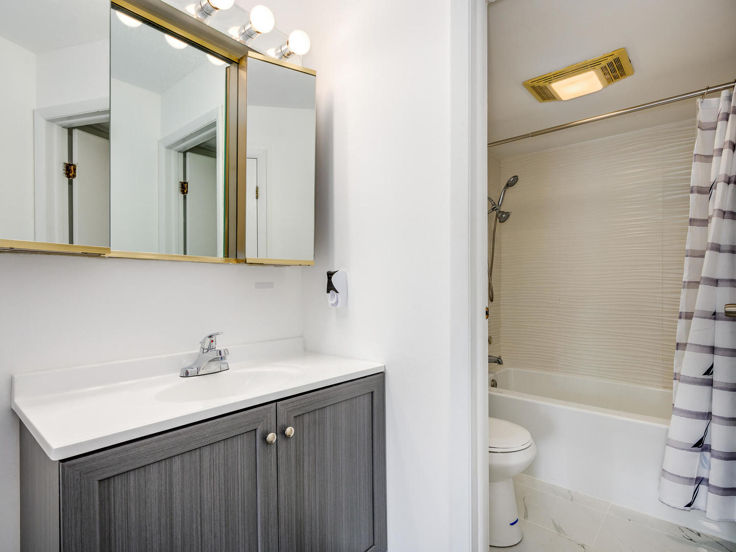 2100 Valencia Drive Unit: 304B