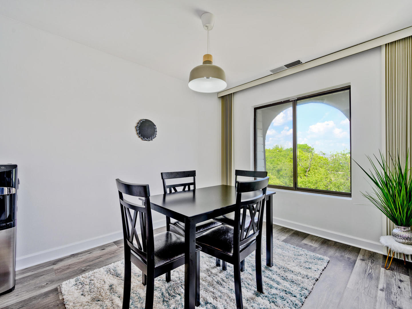 2100 Valencia Drive Unit: 304B