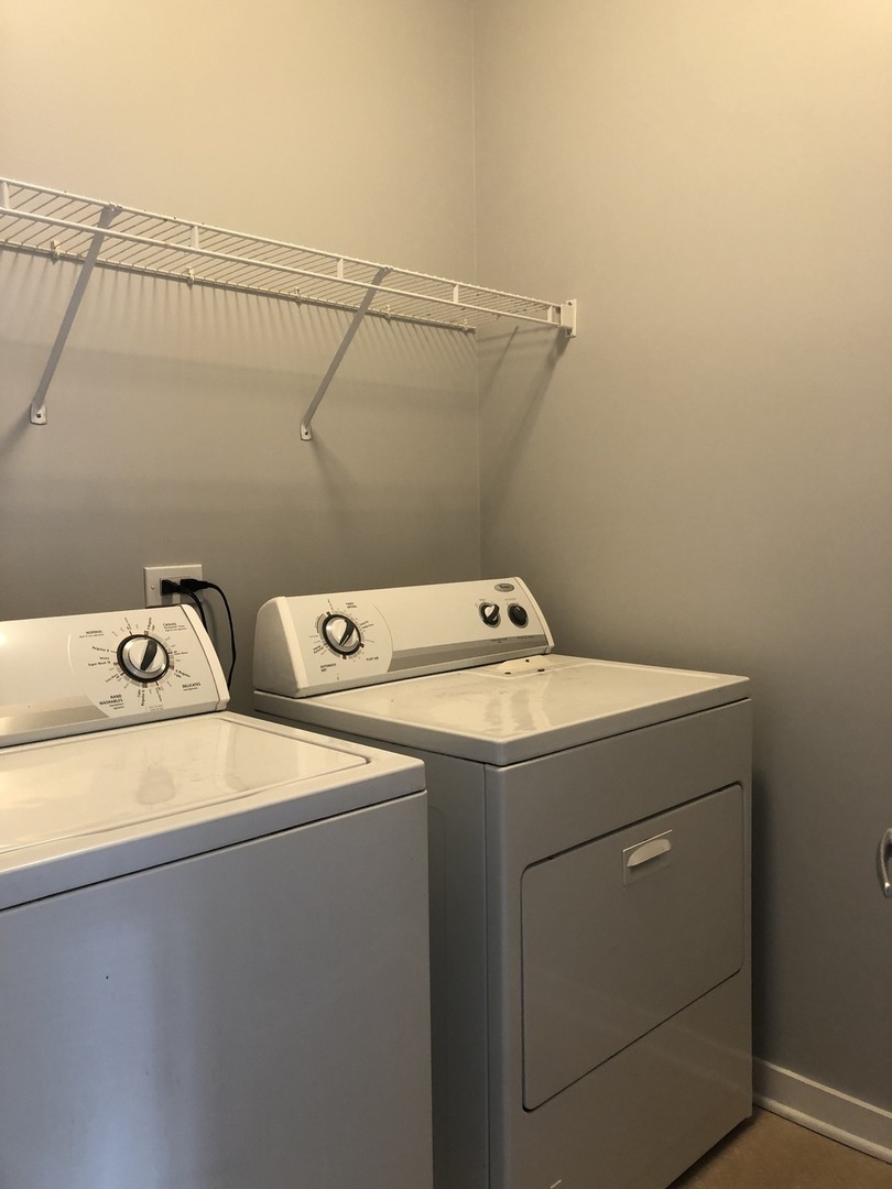 1140 W Washburne Avenue Unit: 1140