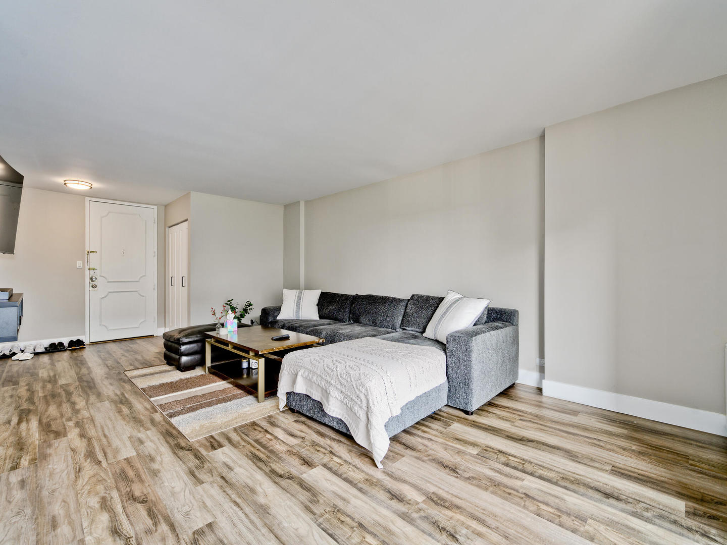 7033 N Kedzie Avenue Unit: 510