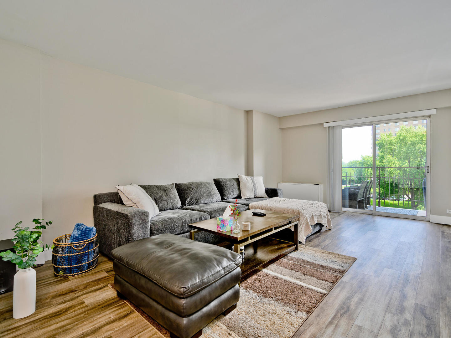 7033 N Kedzie Avenue Unit: 510