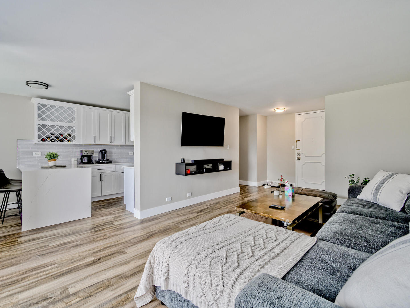 7033 N Kedzie Avenue Unit: 510
