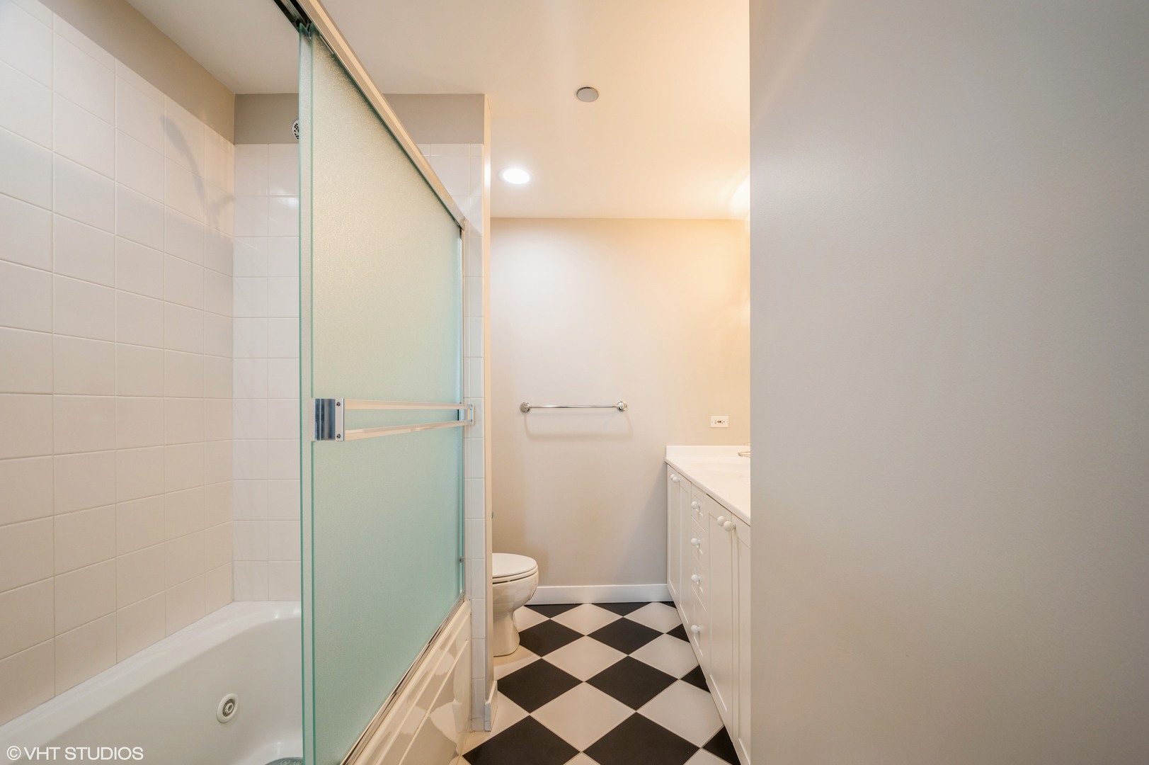 737 W Washington Boulevard Unit: 3003