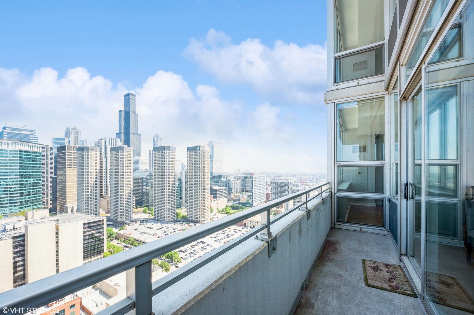 737 W Washington Boulevard Unit: 3003