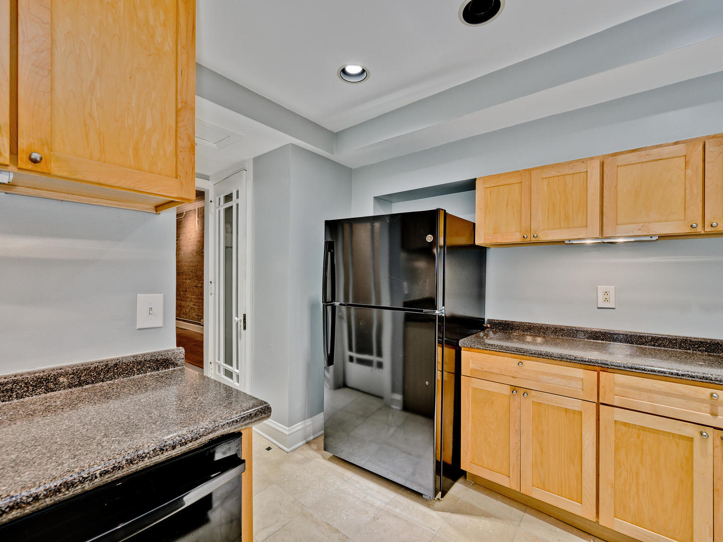 3154 N Hudson Avenue Unit: G