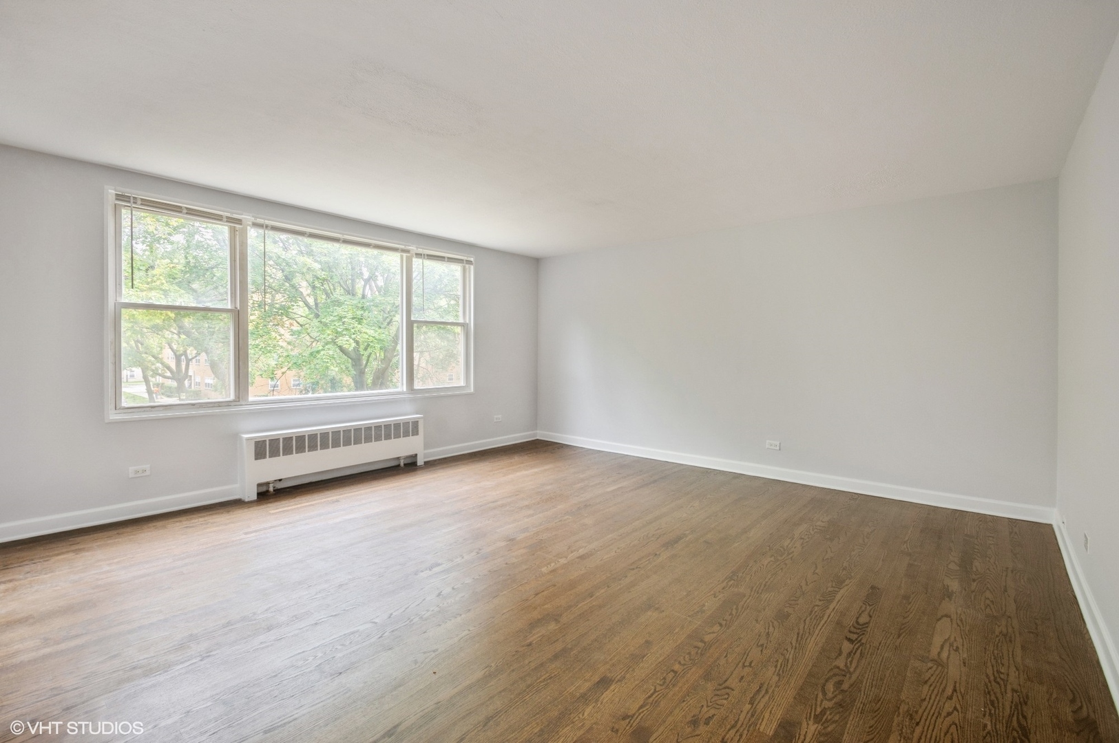 6140 N Damen Avenue Unit: 2E