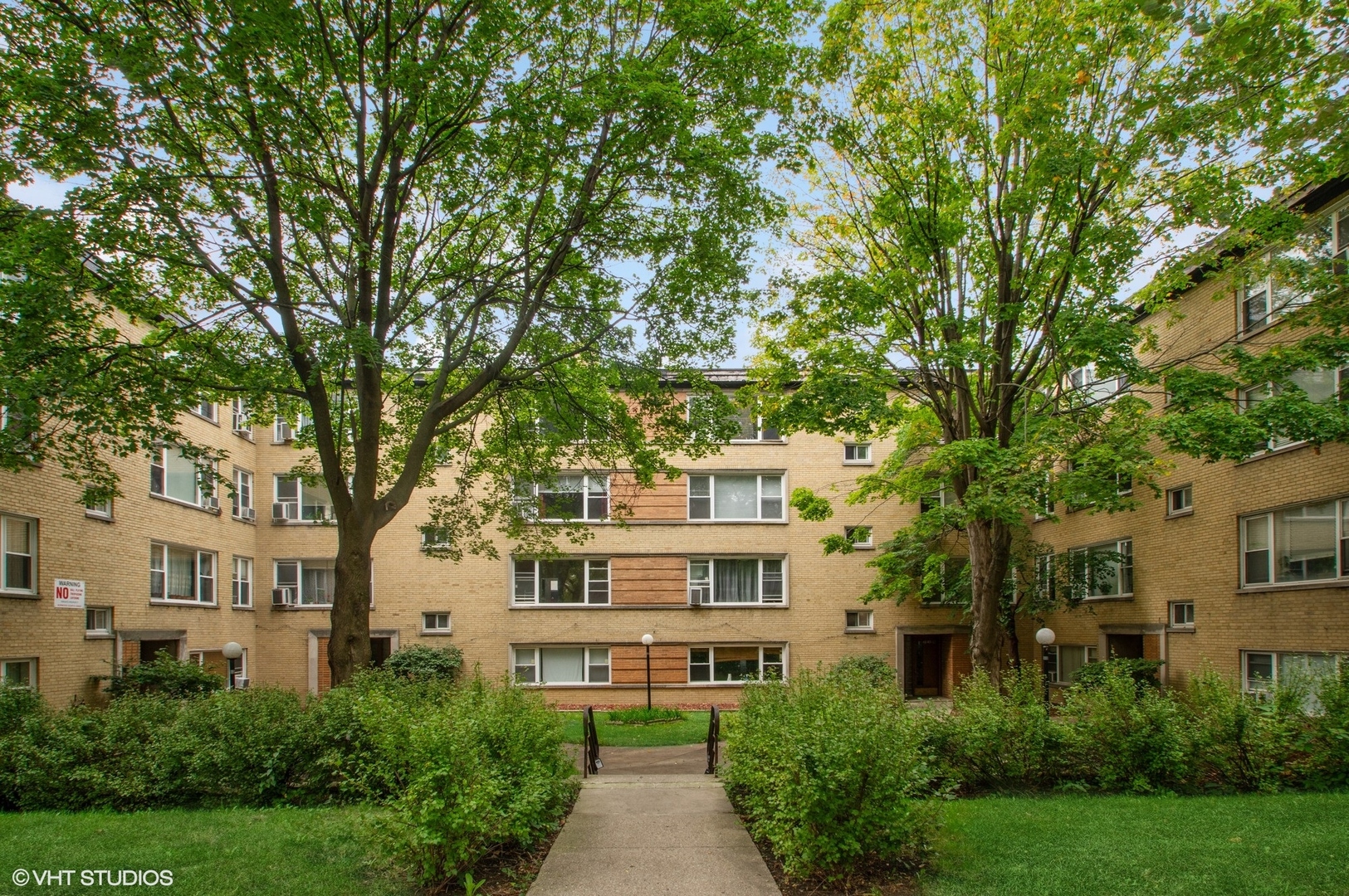 6140 N Damen Avenue Unit: 2E