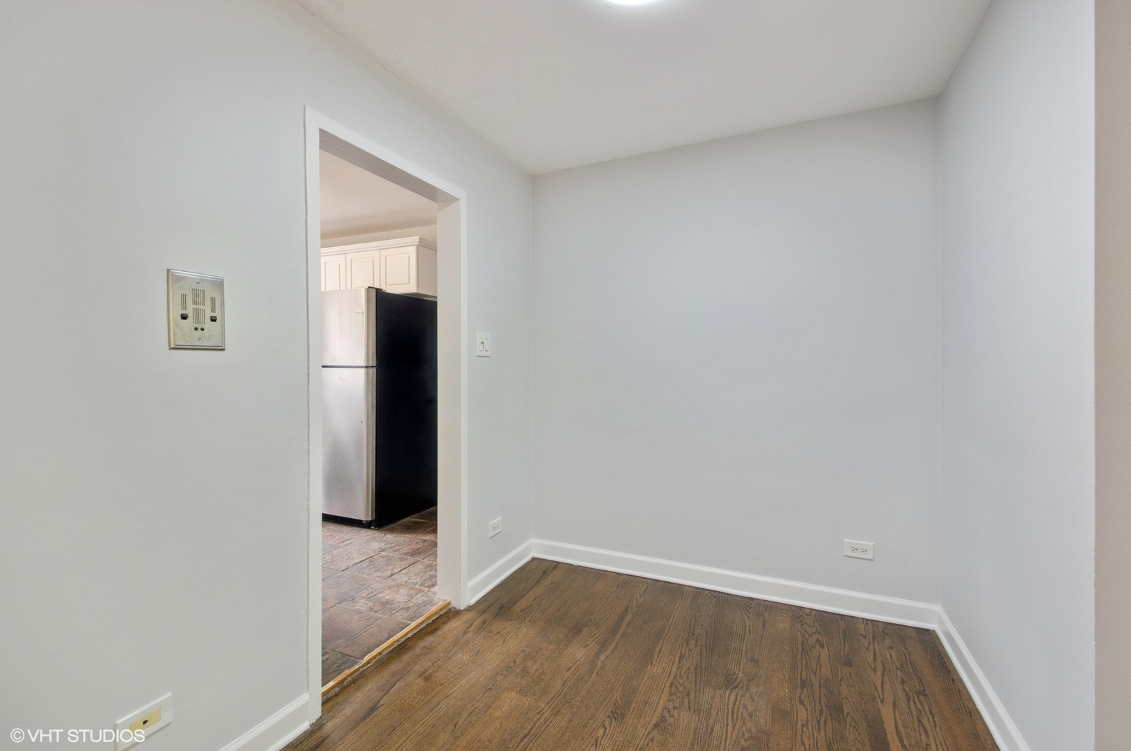 6140 N Damen Avenue Unit: 2E