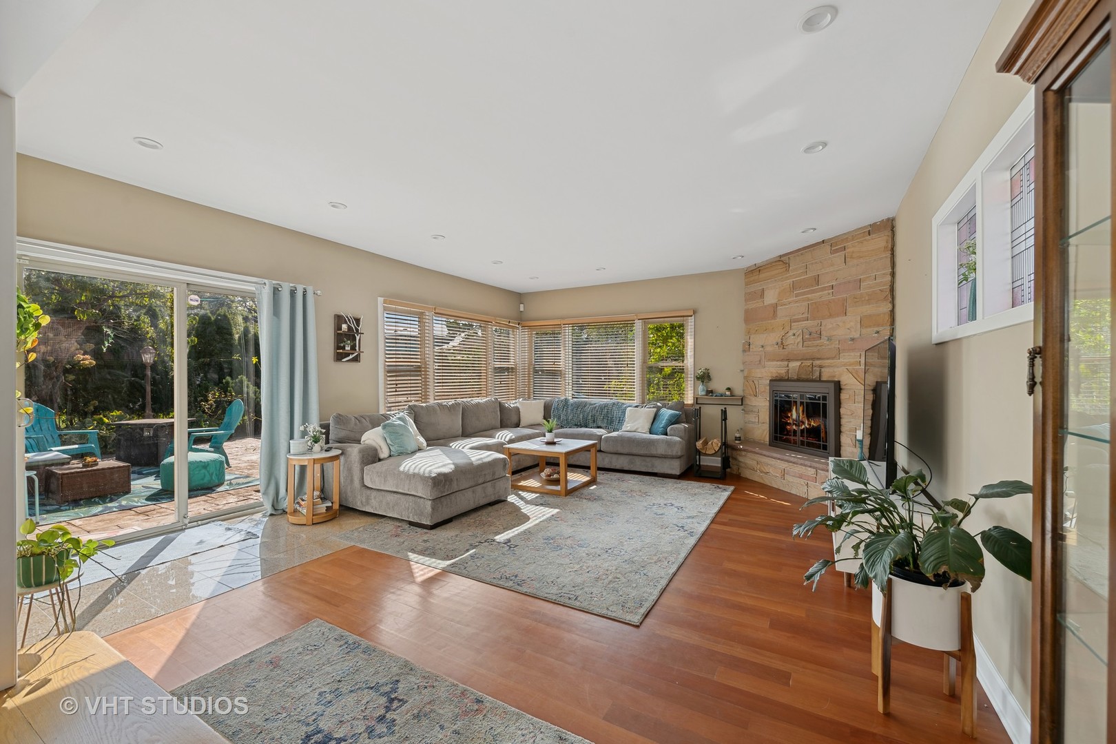 7814 Lotus Avenue