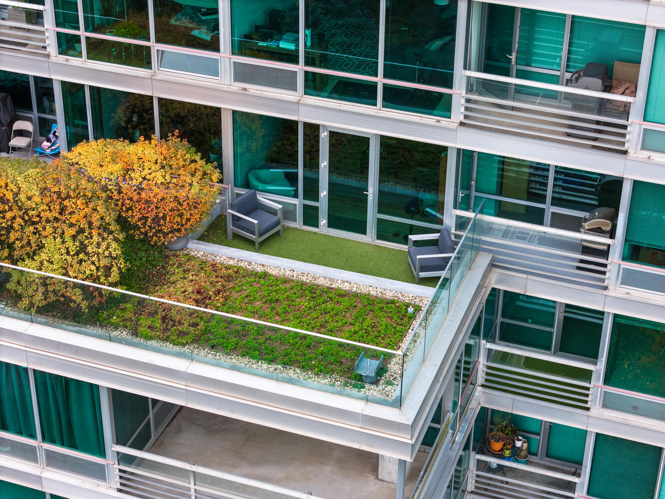 9715 Woods Drive Unit: 807