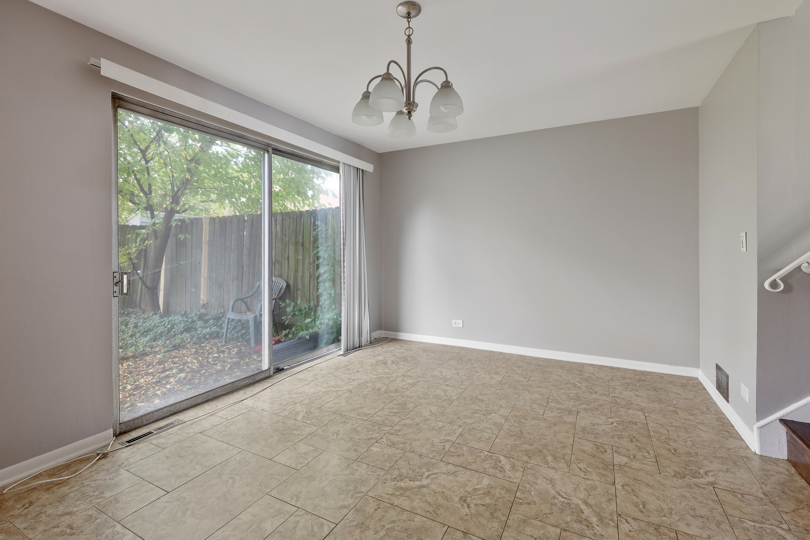 8921 Robin Drive