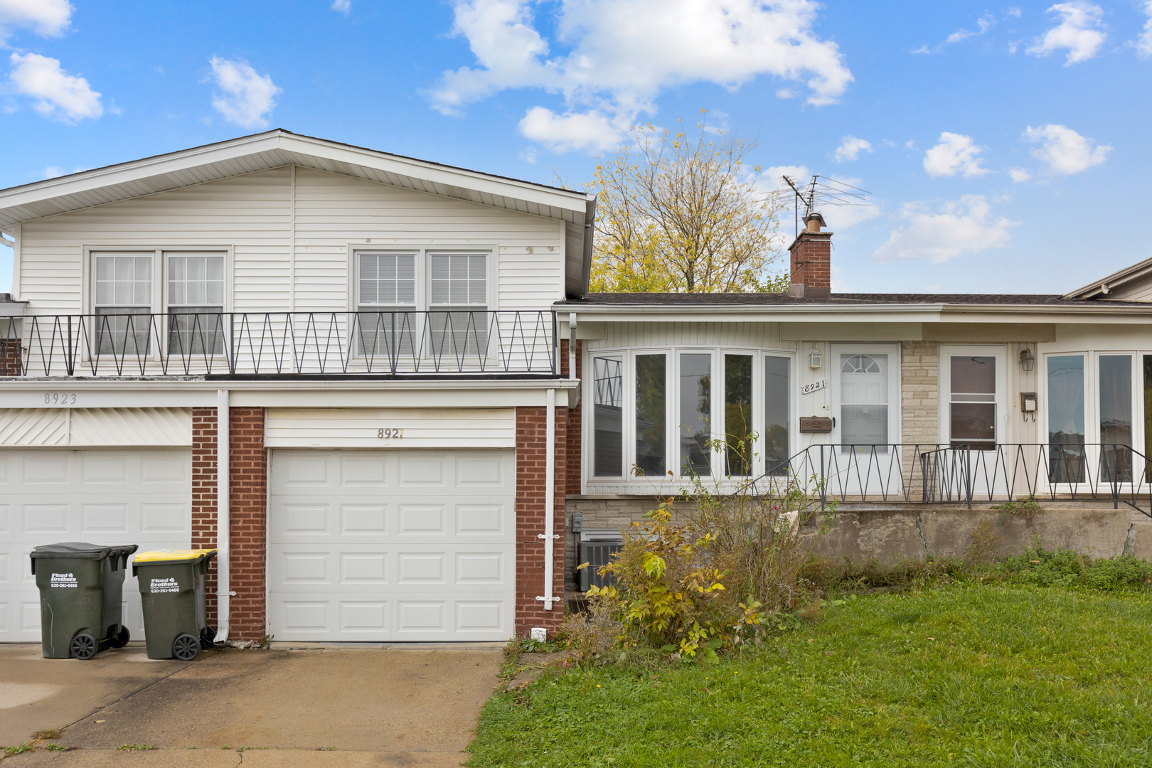8921 Robin Drive