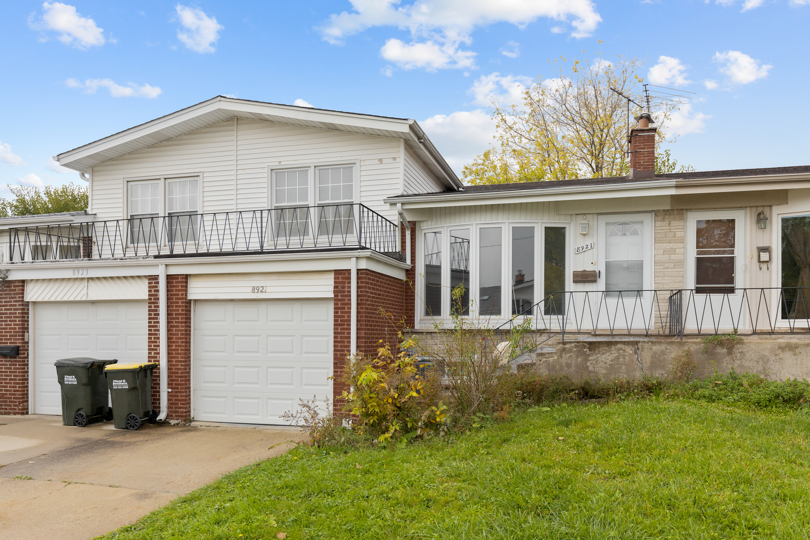 8921 Robin Drive
