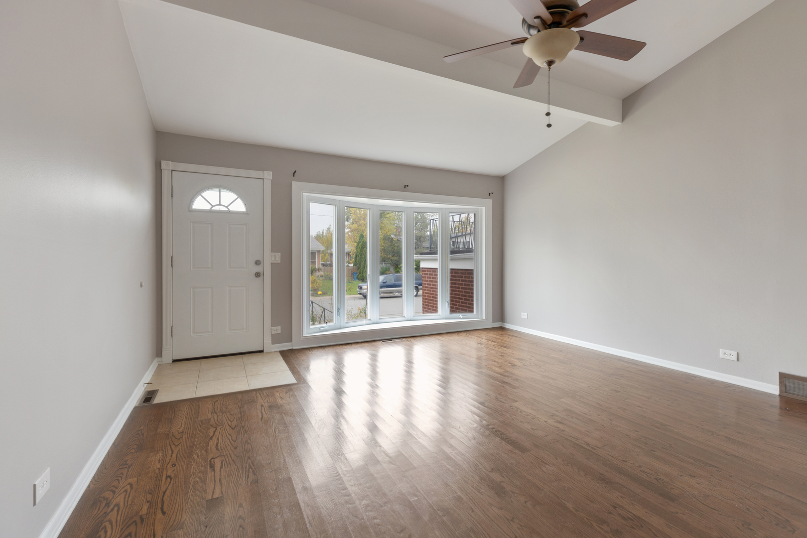 8921 Robin Drive
