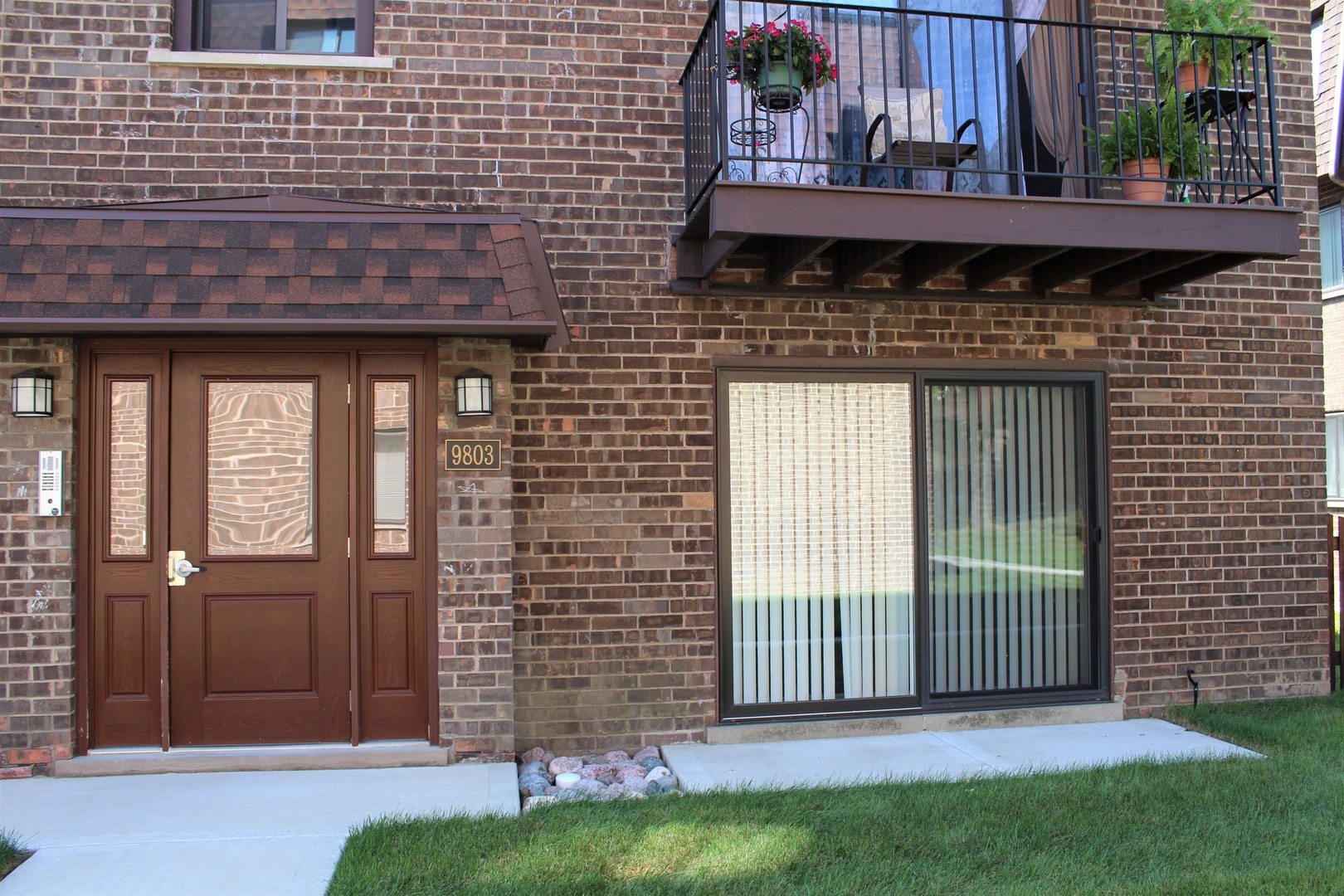 9803 Bianco Terrace Unit: B