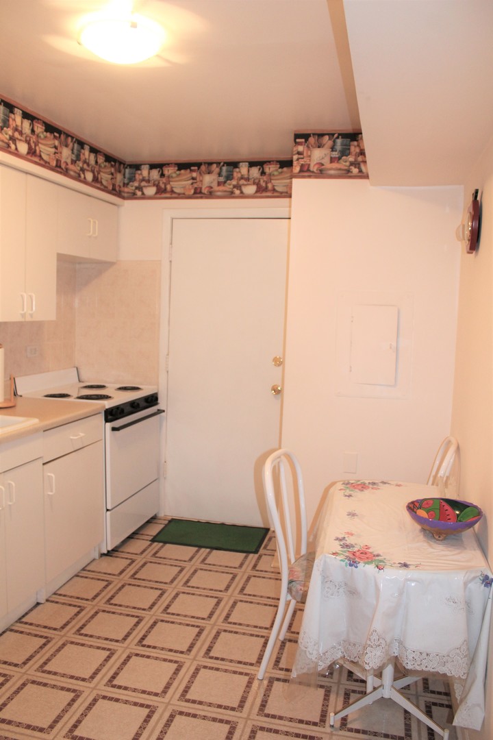 9803 Bianco Terrace Unit: B