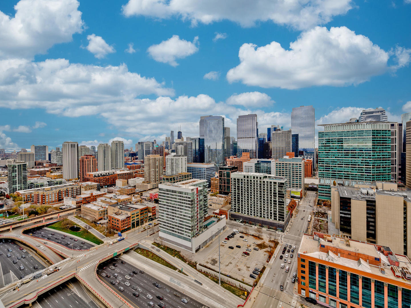 737 W Washington Boulevard Unit: 3003