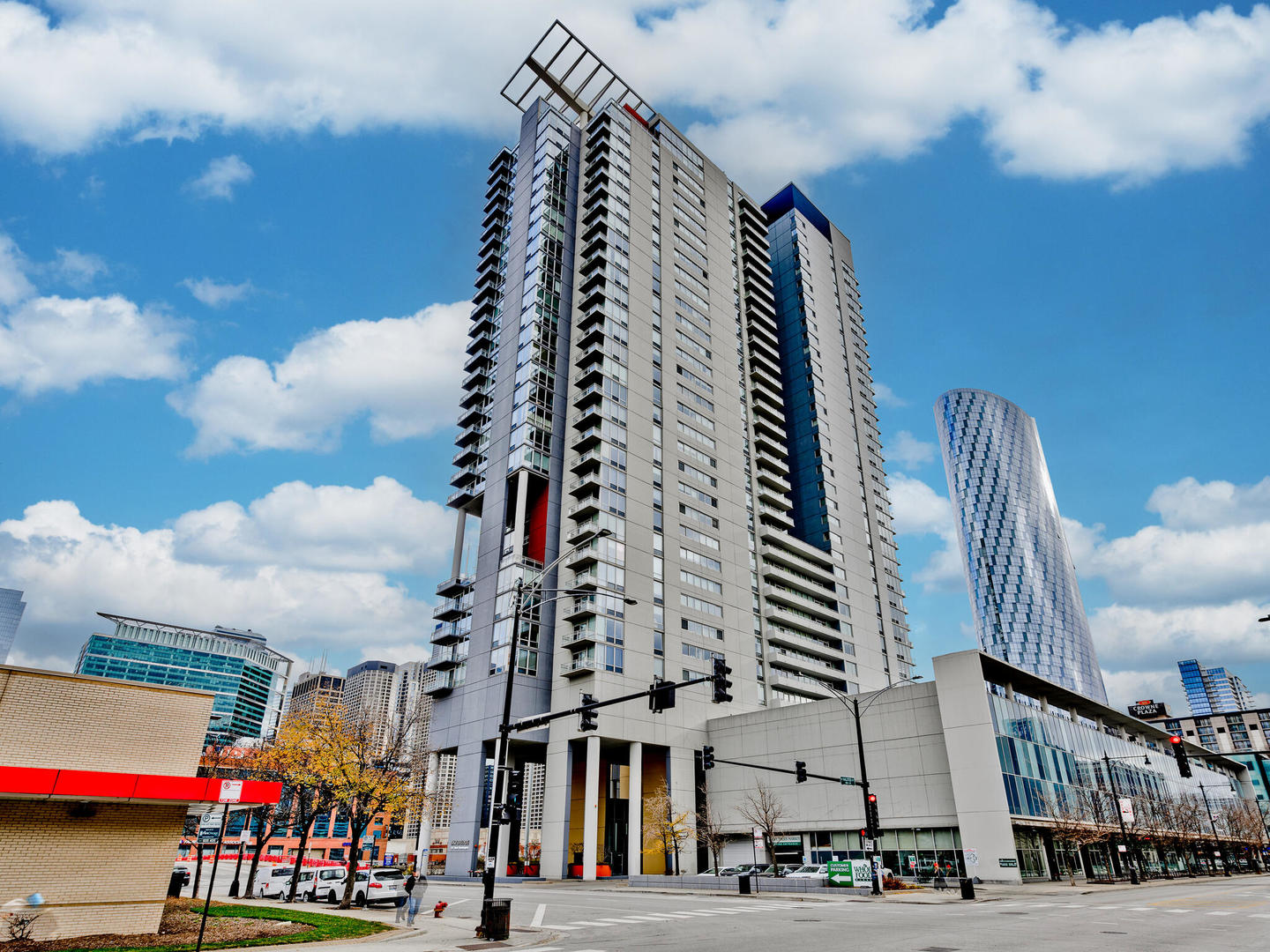 737 W Washington Boulevard Unit: 3003
