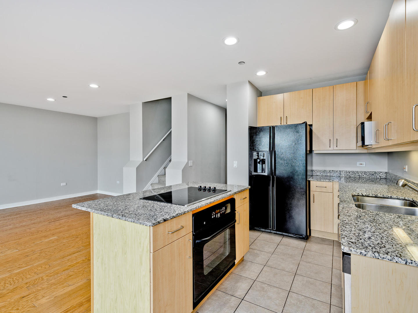 737 W Washington Boulevard Unit: 3003