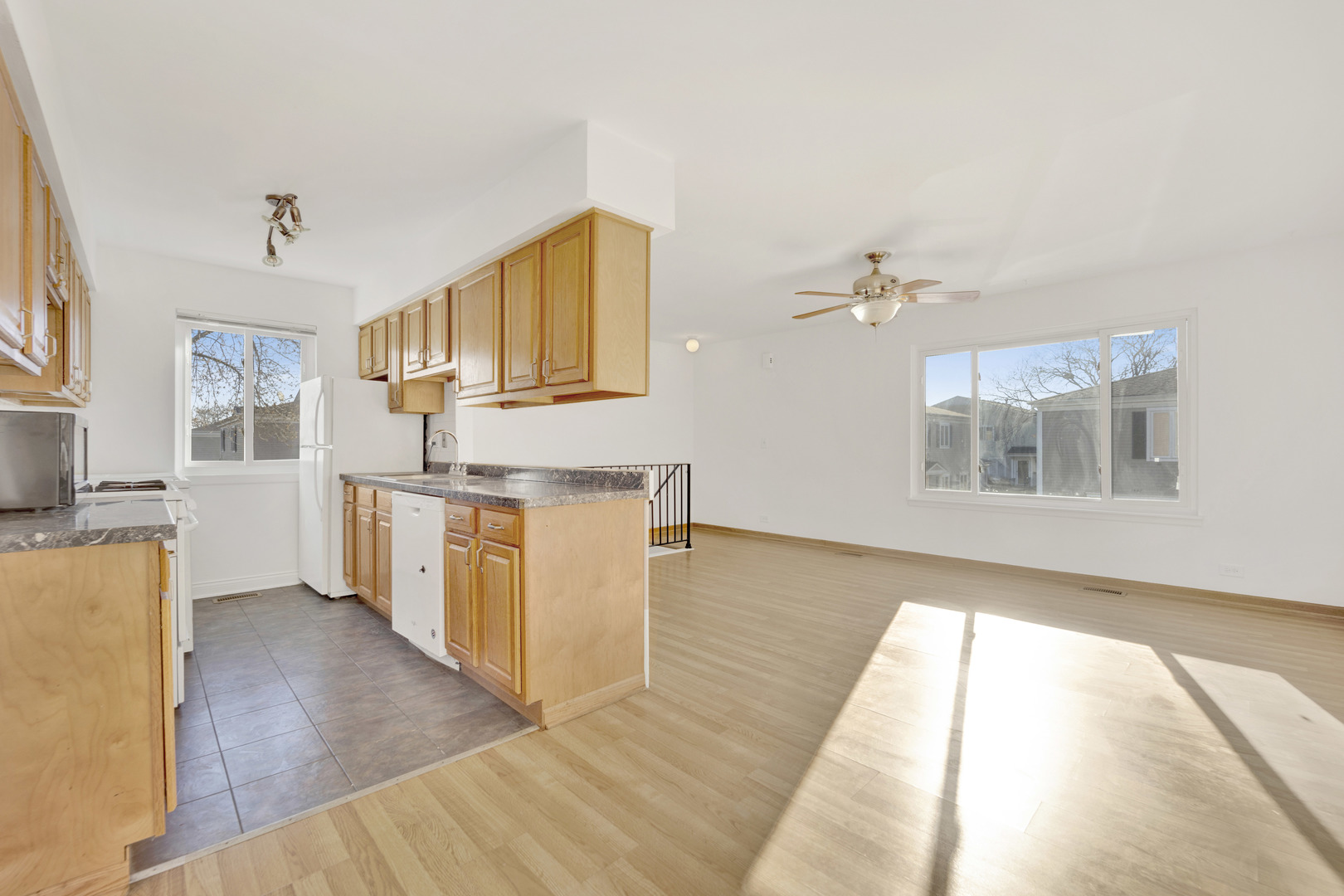 1417 Cove Drive Unit: 202D