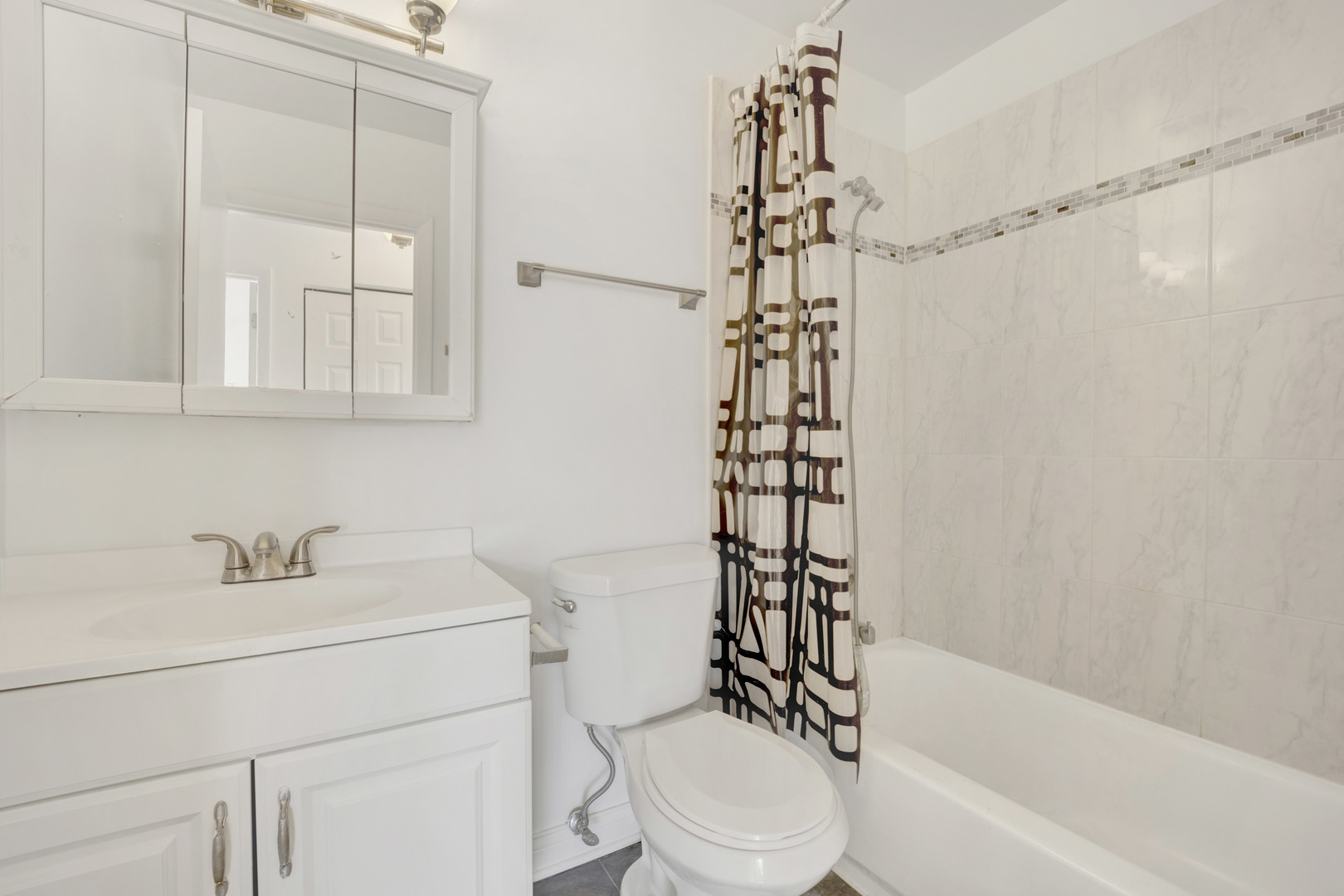 1417 Cove Drive Unit: 202D